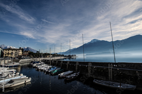 nebbia sul lago di como