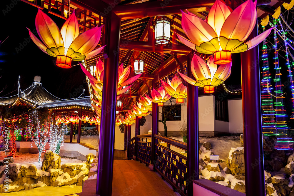Night at traditional Chinese architecture