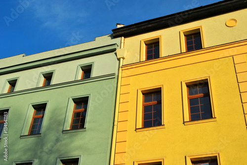 Obraz na płótnie Kolorowe elewacje w salonie