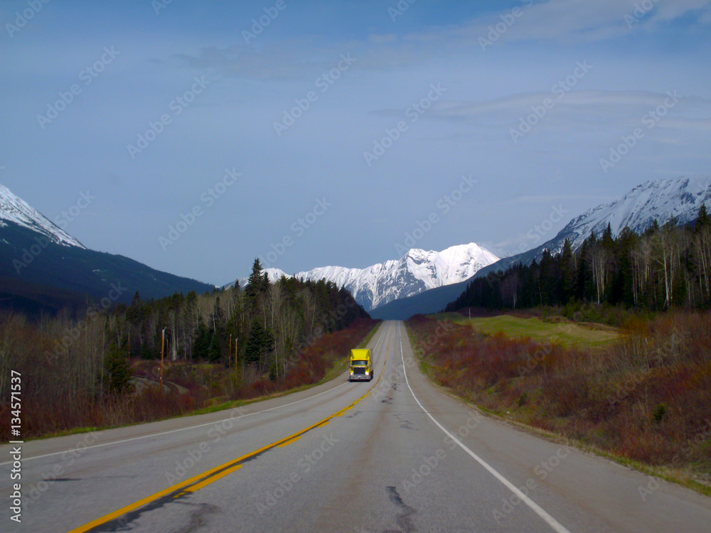Naklejka premium Trans Canada Highway