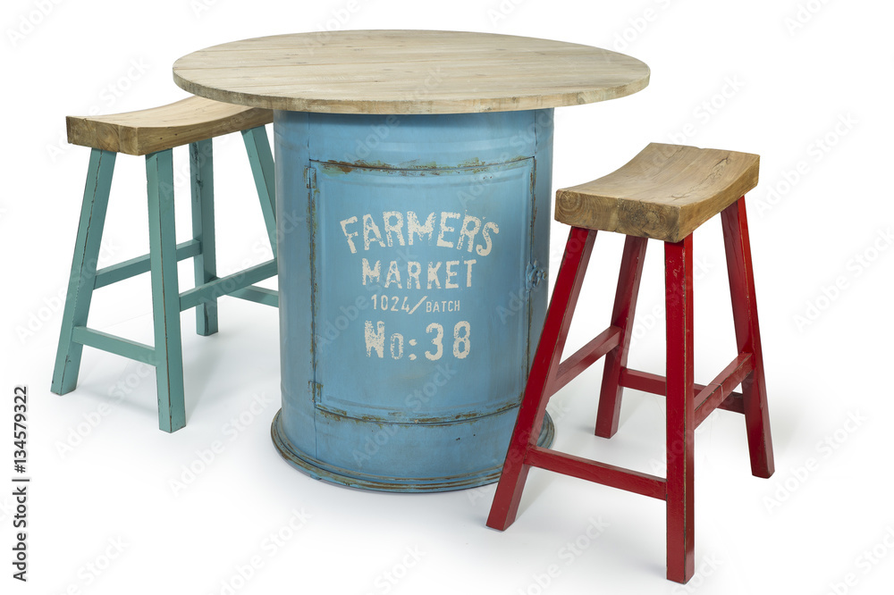 Vintage barrel table with two modern high chairs, clipping path