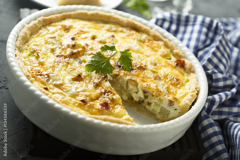 Savory pie with ham, leek and kohlrabi Savory pie with ham, leek and kohlrabi