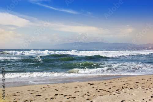 Stormy ocean waves. beautiful seascape.