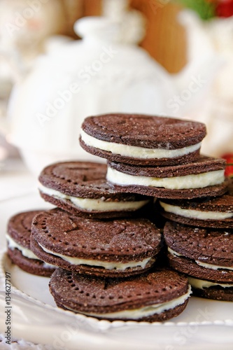 Chocolate sandwich cookies with cream
