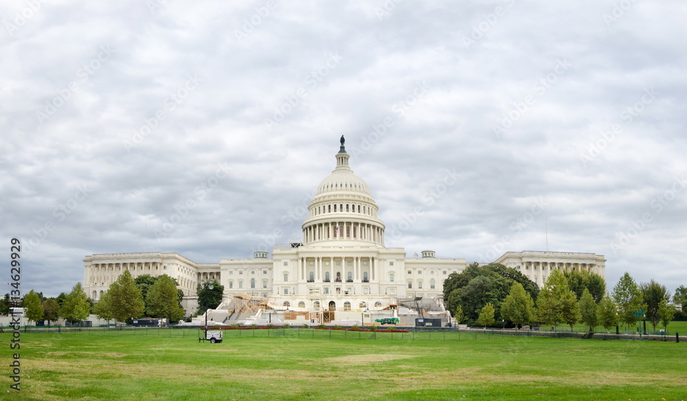Fototapeta premium WASHINGTON DC, USA - Capitol hill panorama