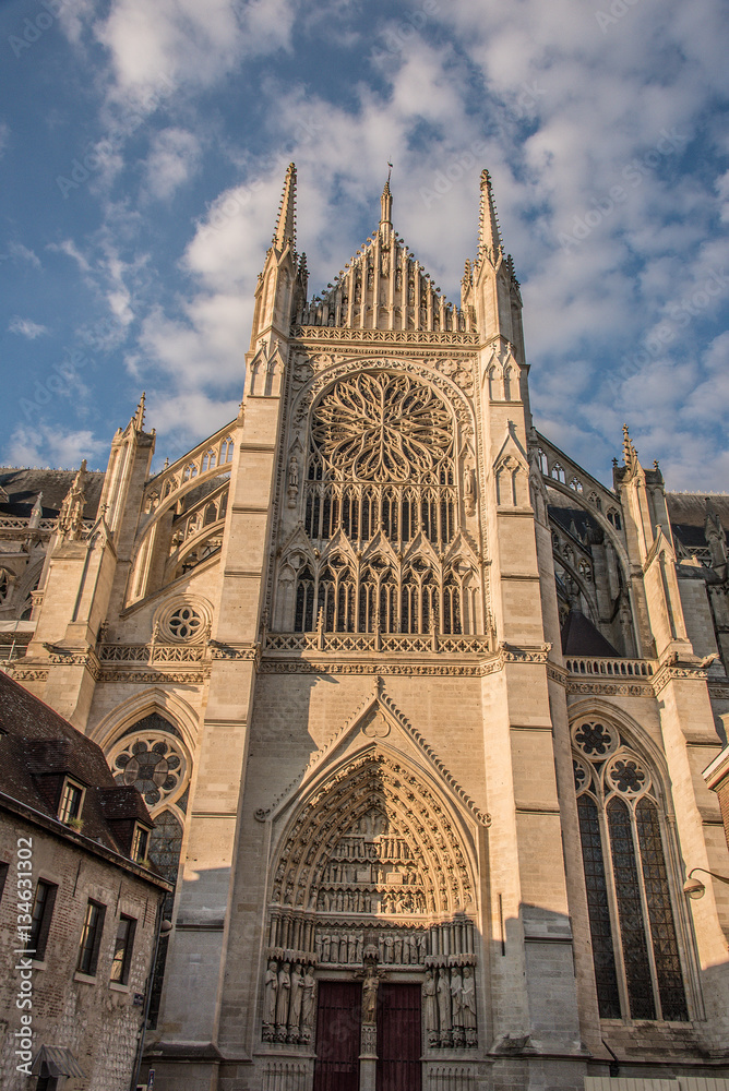 Vue latérale de la Cathédrale d'Amiens