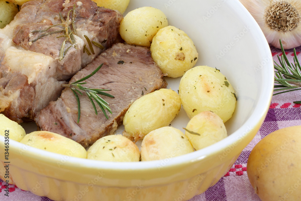 Pork roast with roasted potatoes