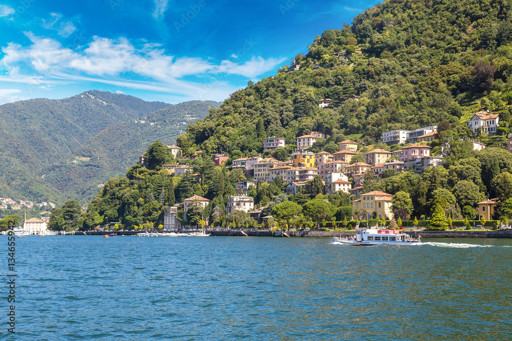 Fototapeta premium Lake Como in Italy
