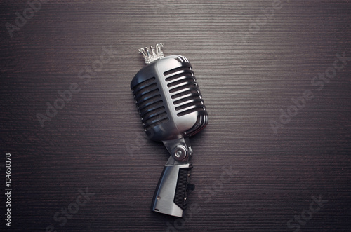 Retro microphone in crown for best singers