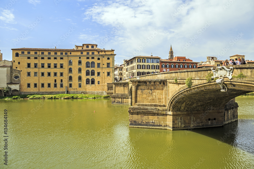 Fototapeta premium Arno river in Florence, Italy