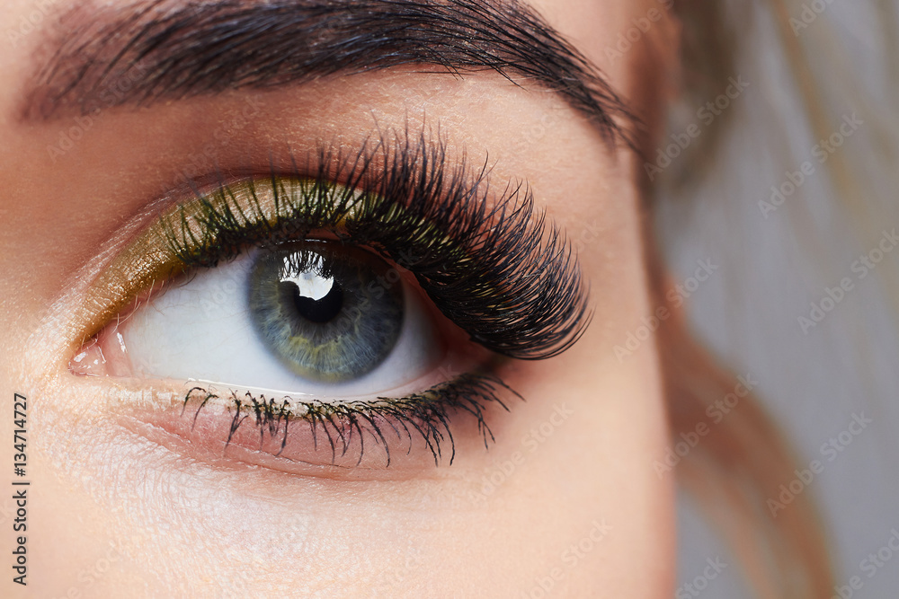 Fototapeta premium woman eye with beautiful makeup
