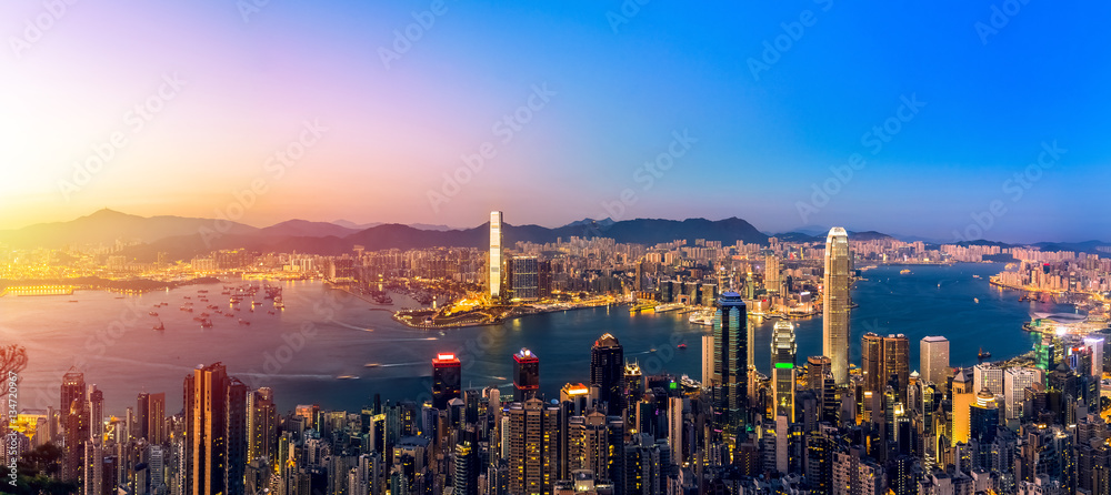 Fototapeta premium Podróże po azjatyckich miastach - sceny z Hongkongu