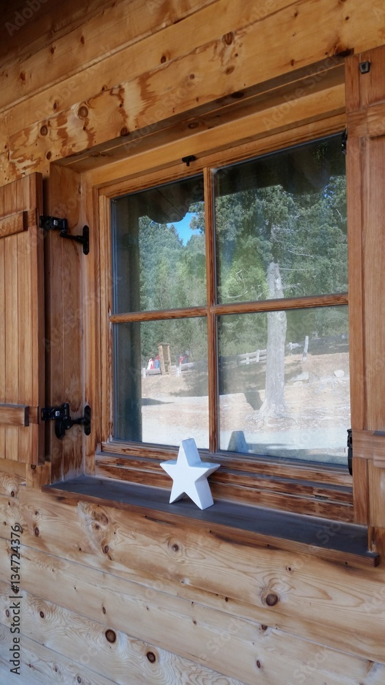 Obraz premium Una stella alla finestra