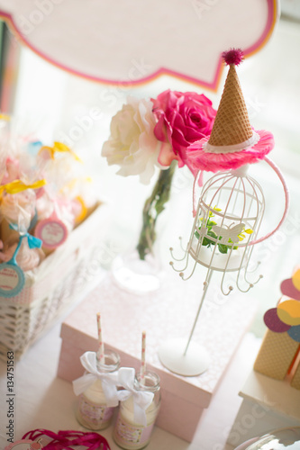 Birthday table decoration