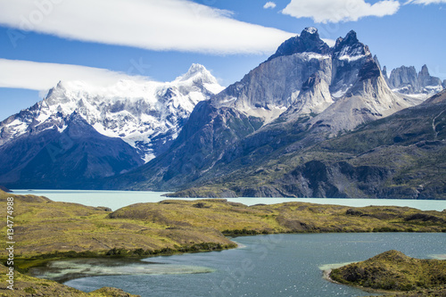 Fototapeta Naklejka Na Ścianę i Meble -  Torres del Paine National Park