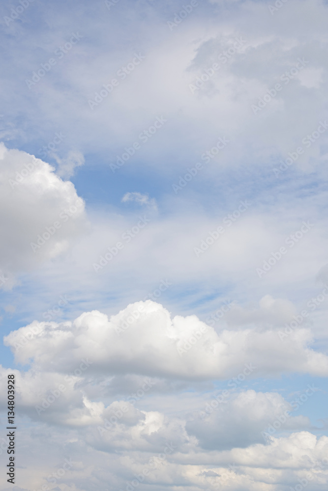 Obraz premium 沖縄上空のさわやかな空