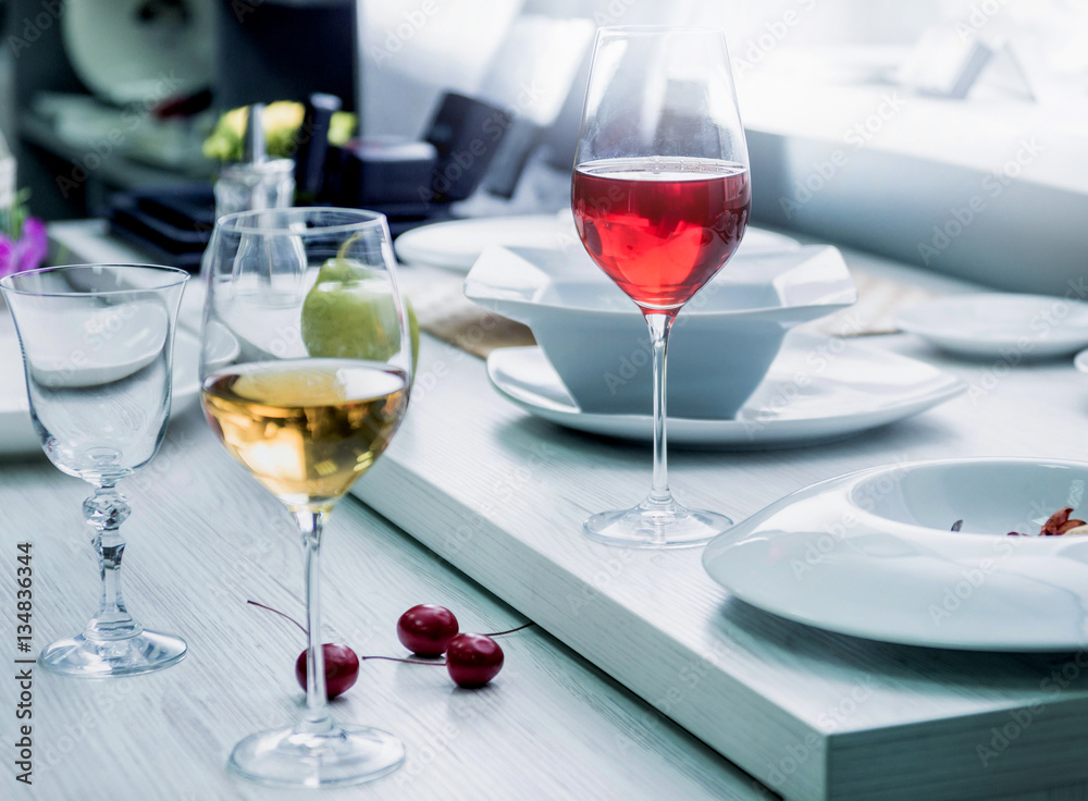 White and red wine in a glass