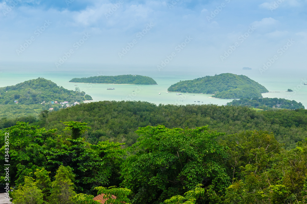 Beautiful view from Khao-Khad Views Tower, tourists can enjoy the 360-degree view such as Chalong bay, Panwa cape, Sire island, Bon island, tiny and large islands around Phuket including Phuket city.