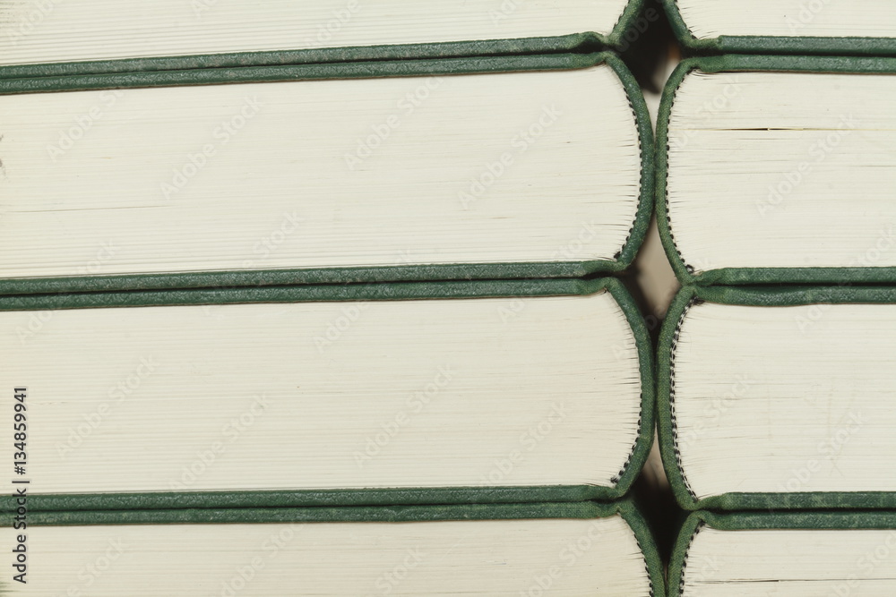 Obraz premium Aufgestapelte Bücher