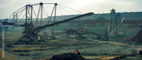 Open development. Huge machines manganese ore is mined in open pits. Metallurgical industry in Ukraine.