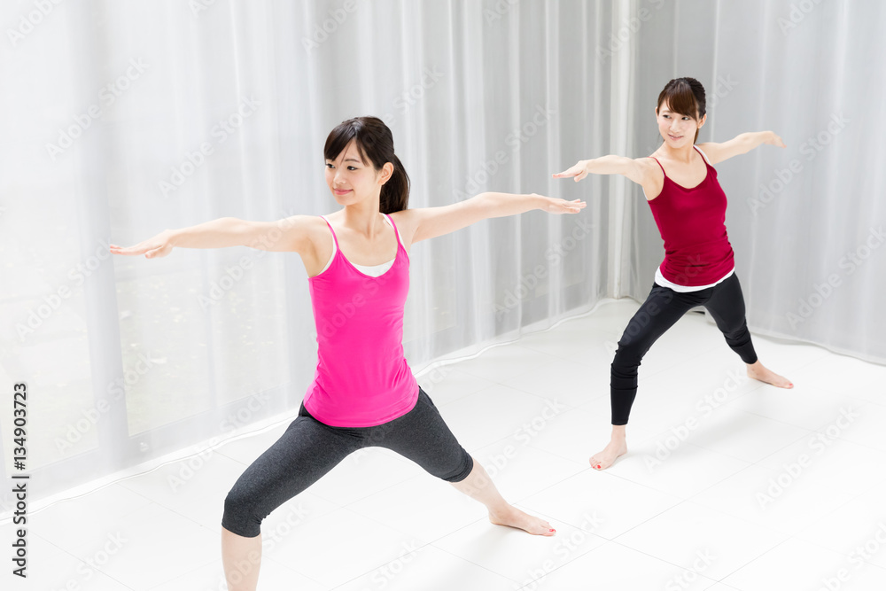 attractive asian women exercising attractive asian women exercising