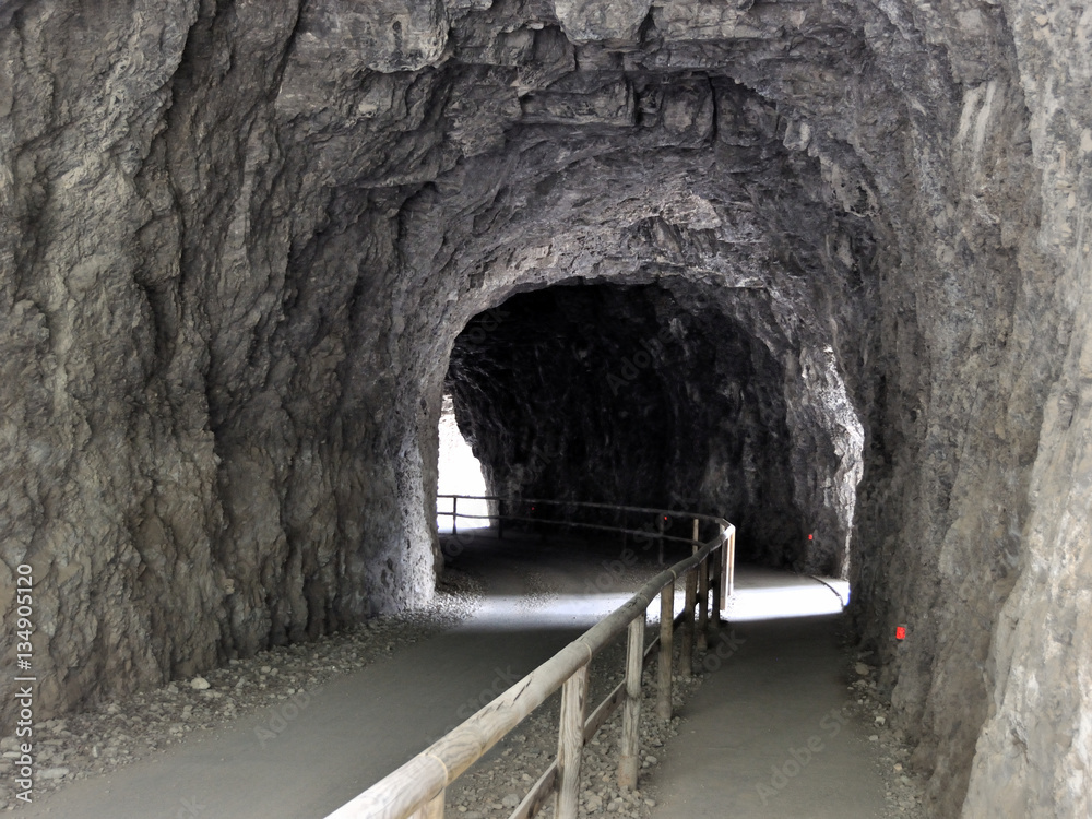 Tunnel der Ponalestraße bei Riva am Gardasee