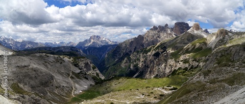 Berglandschaft in den Sextener Dolomiten bei den drei Zinnen / Sextner Stein / Zwölfer