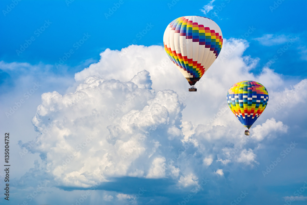 Fototapeta premium Ballooning in the clouds. Unforgettable feeling of freedom. Arti