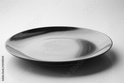 黒い丸皿