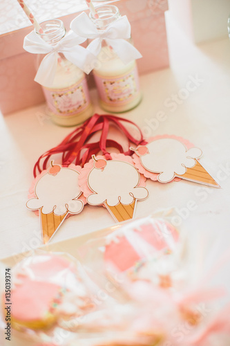 Birthday table decoration