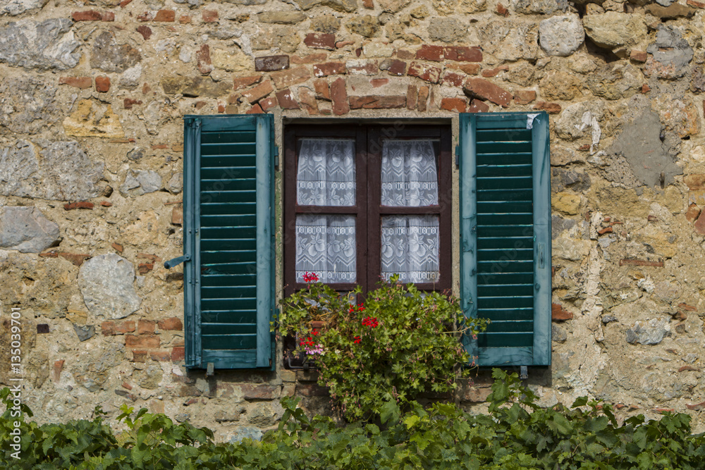 Window in Monteriggioni
