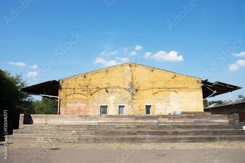 Altes Bahngebäude am Gleisdreieck zum Anhalter Bahnhof in Berlin photo