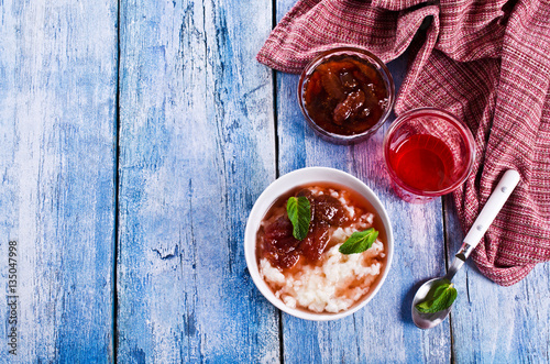 Milk rice porridge