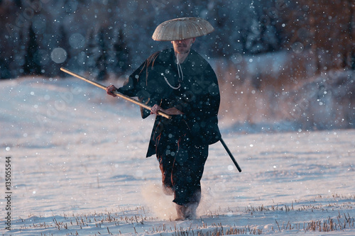 Foto way of the warrior samurai cold winter