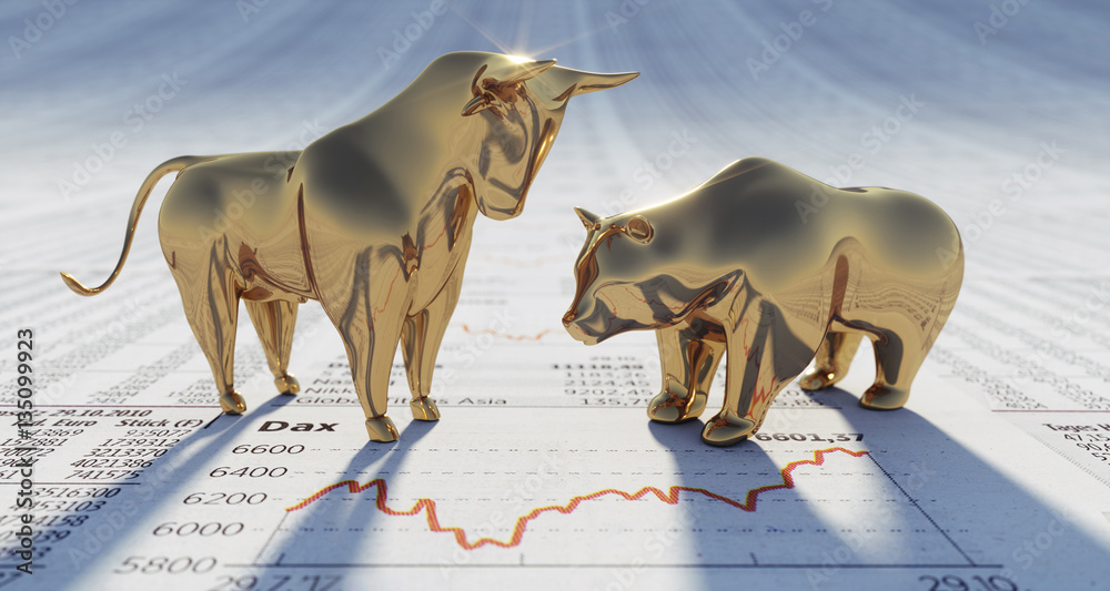 Goldener Bulle und Bär auf Börsenkursen Stock-Foto