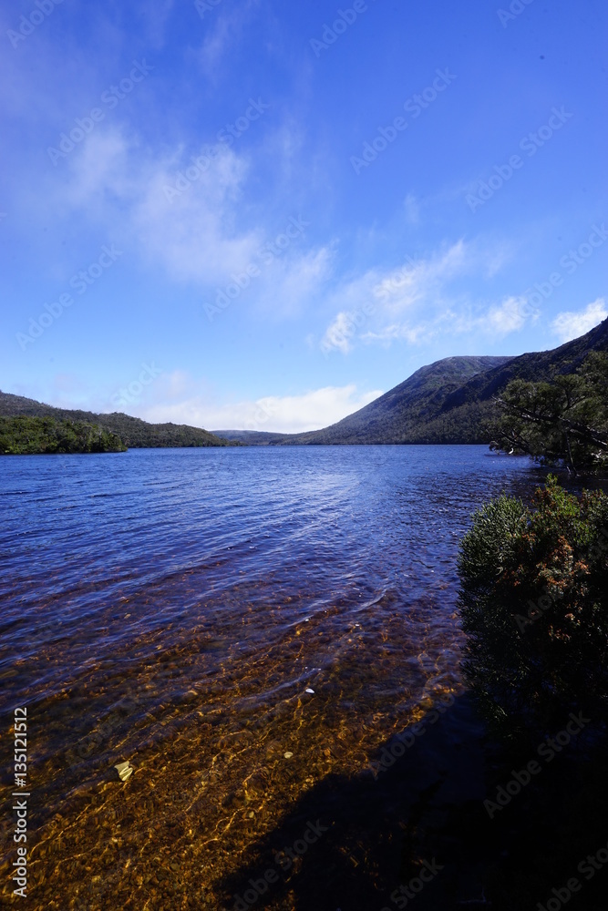 Fototapeta premium Dove Lake water waves