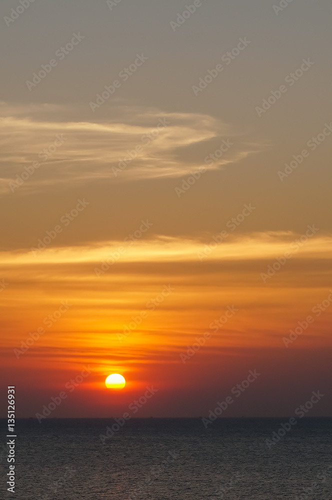 Obraz premium sunset on the sea, almost night by the sea,