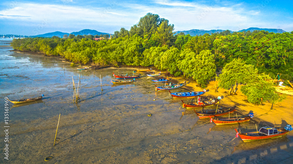 Obraz premium Palai pier close to Chalong pier