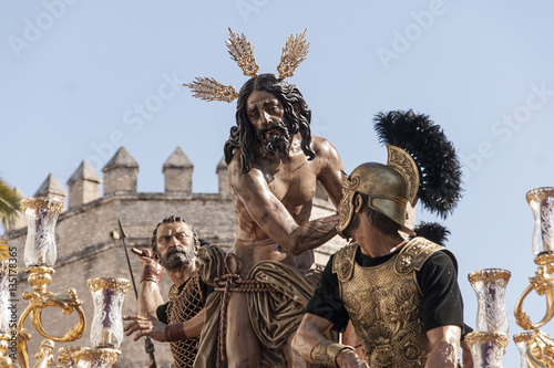 Semana santa de Sevilla, hermandad de las Cigarreras, Jesús atado a la columna photo