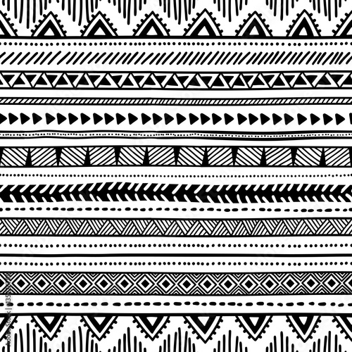 Seamless ethnic pattern. Black and white geometric pattern. Prin