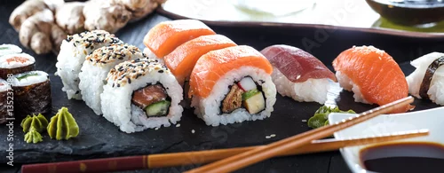 Obraz  z motywem Sushi Verschiedene sorten 