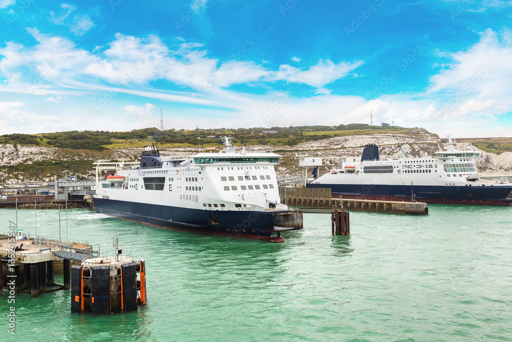 White cliffs and Dover harbor