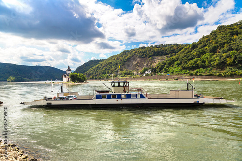 Romantic Rhine valley in Germany © Sergii Figurnyi