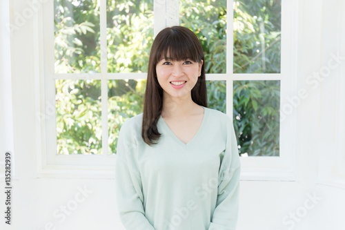 女性 Free Download 女性 - GFXLoad