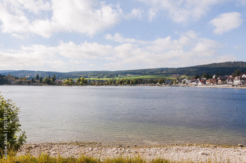 Le Pont, Dorf, Lac de Joux, See, Seeufer, Vallée de Joux, Jura, Uferweg, Wanderweg, Wassersport, Wanderferien, Herbst, Waadt, Schweiz