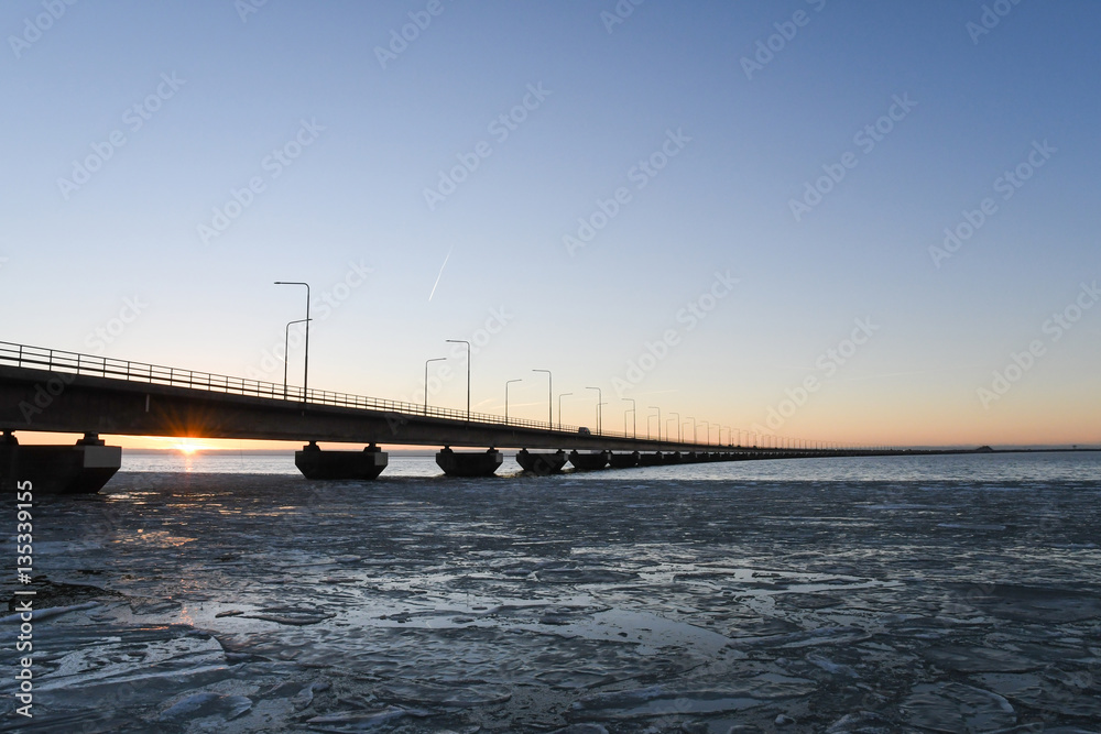 Ice floe by the bridge
