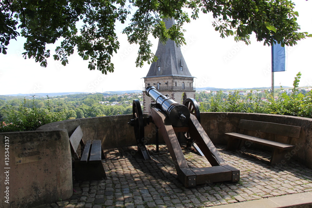 Die Fügeler-Kanone auf dem Burgrondell in Warburg Die Fügeler-Kanone auf dem Burgrondell in Warburg