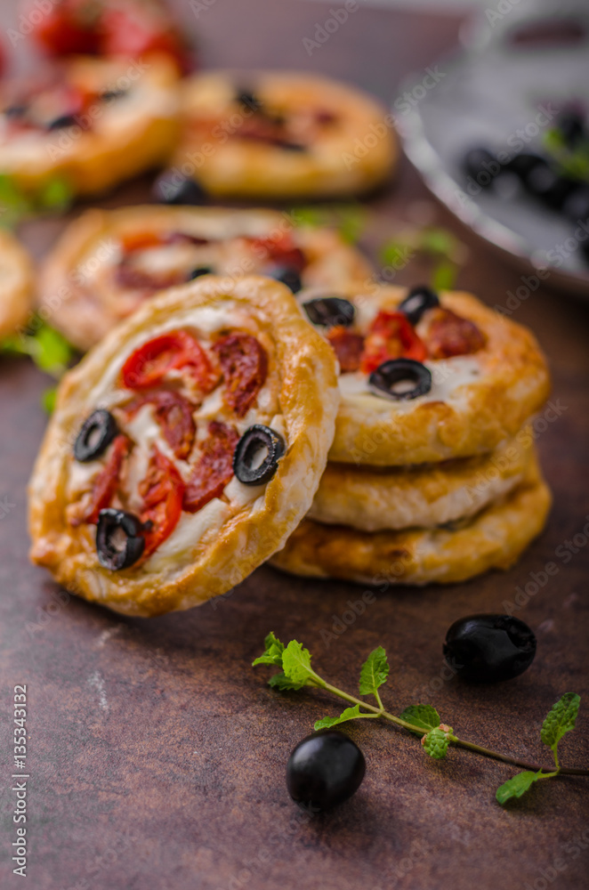 Mini quiche with sausage Mini quiche with sausage