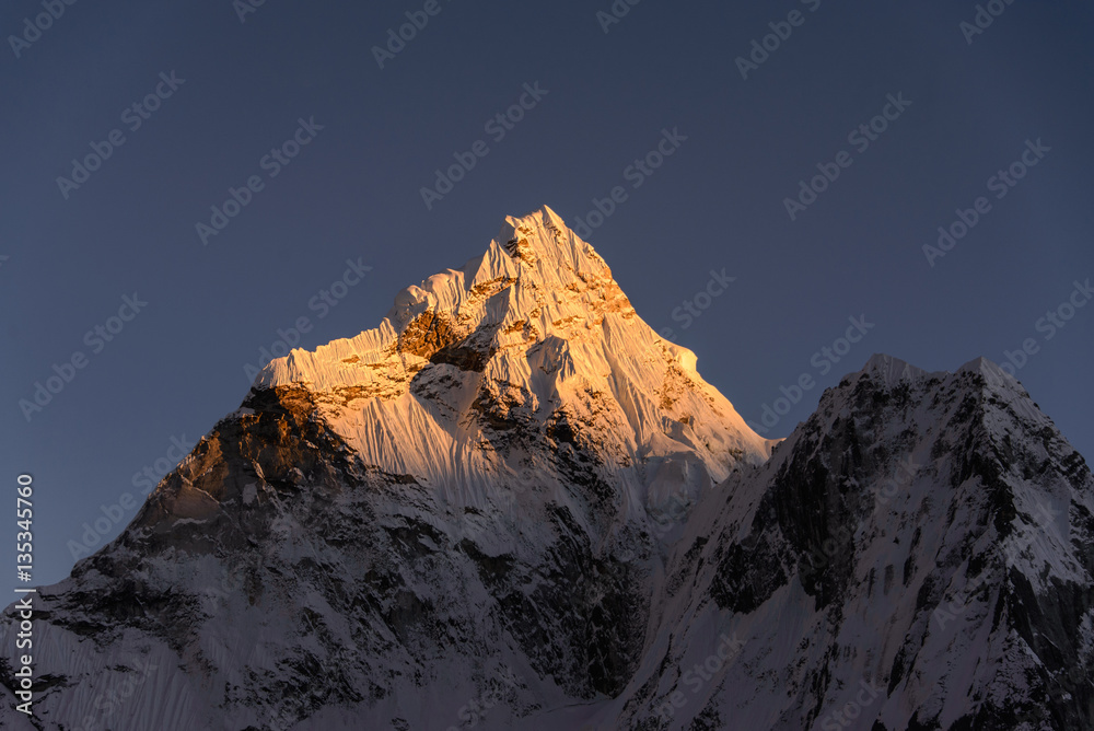 Fototapeta premium Ama-Dablam on the sunset