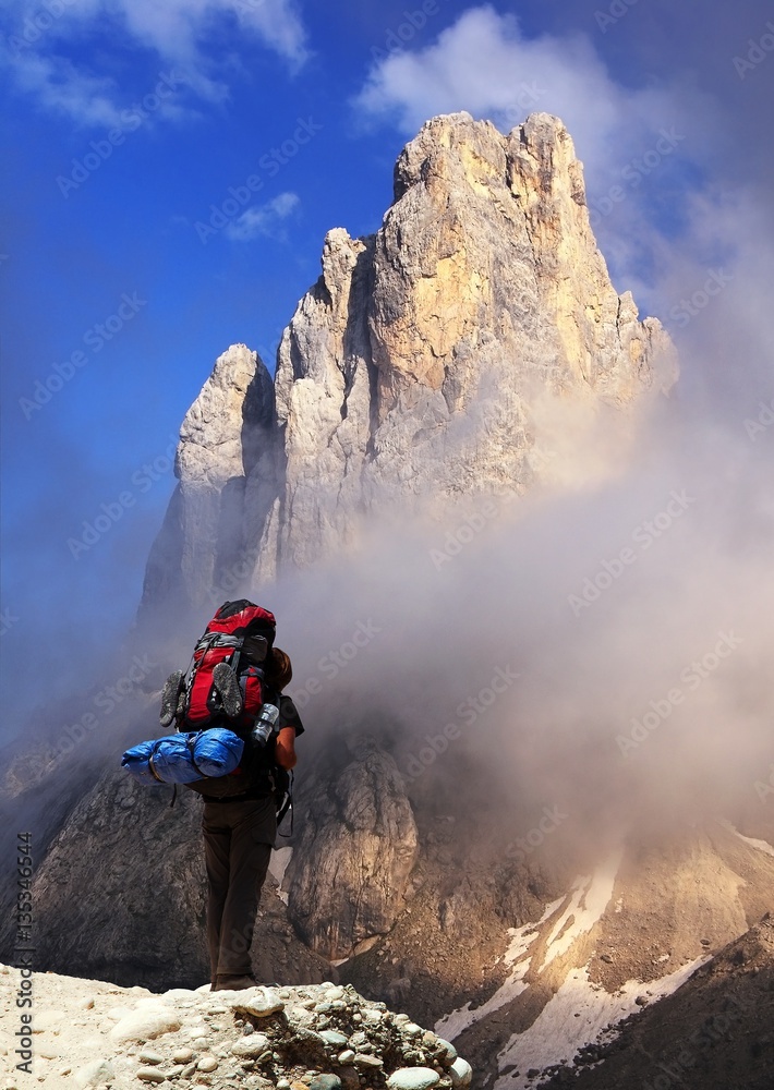 Obraz premium cima di campido in pale di san martino with tourist